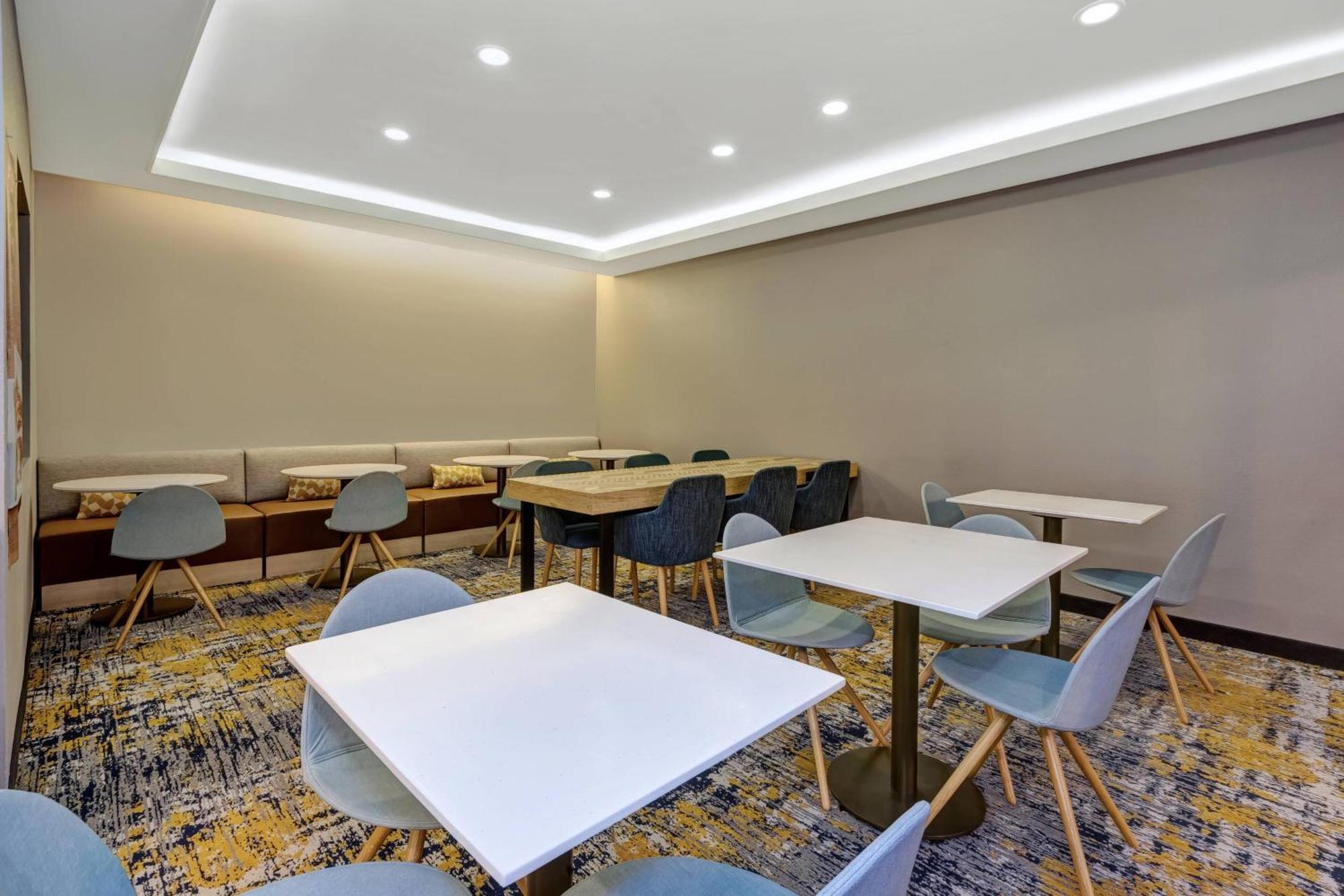Towneplace Suites By Marriott Nashville Airport Exterior foto